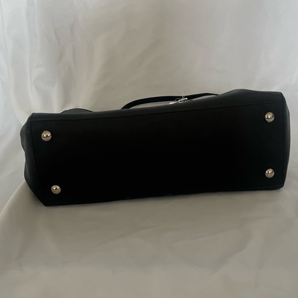 NWT Jet Set Travel Multifunction Saffiano Leather Tote, Black - Picture 8 of 12